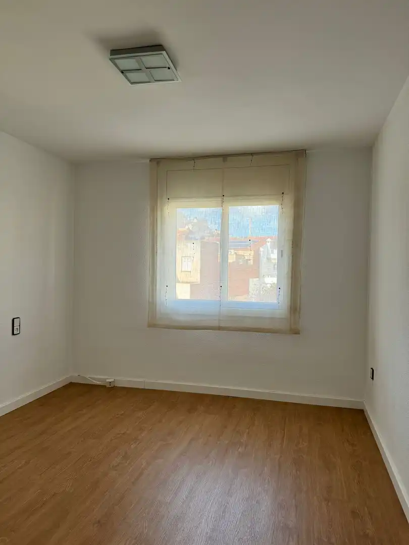 Flat for rent in Carrer d'Isaac Peral, Ca n'Aurell