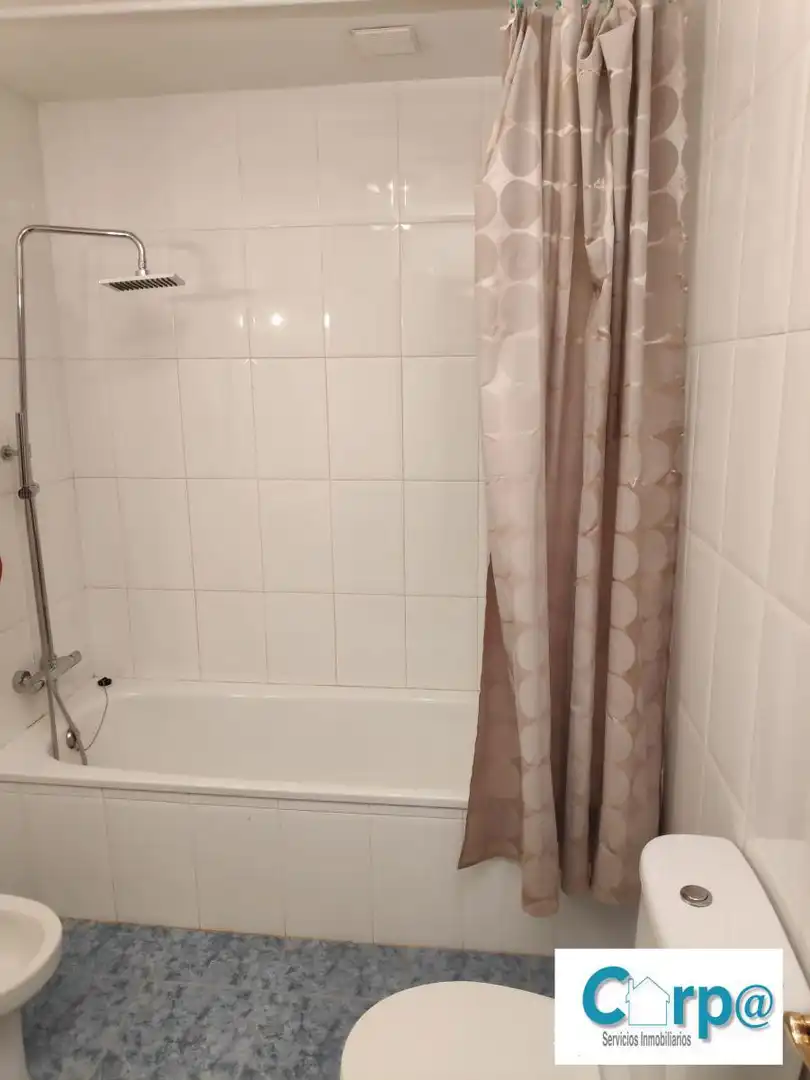Casa adosada en venta en Andosilla