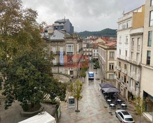 Vista exterior de Pis de lloguer en Ourense Capital  amb Calefacció, Parquet i Balcó