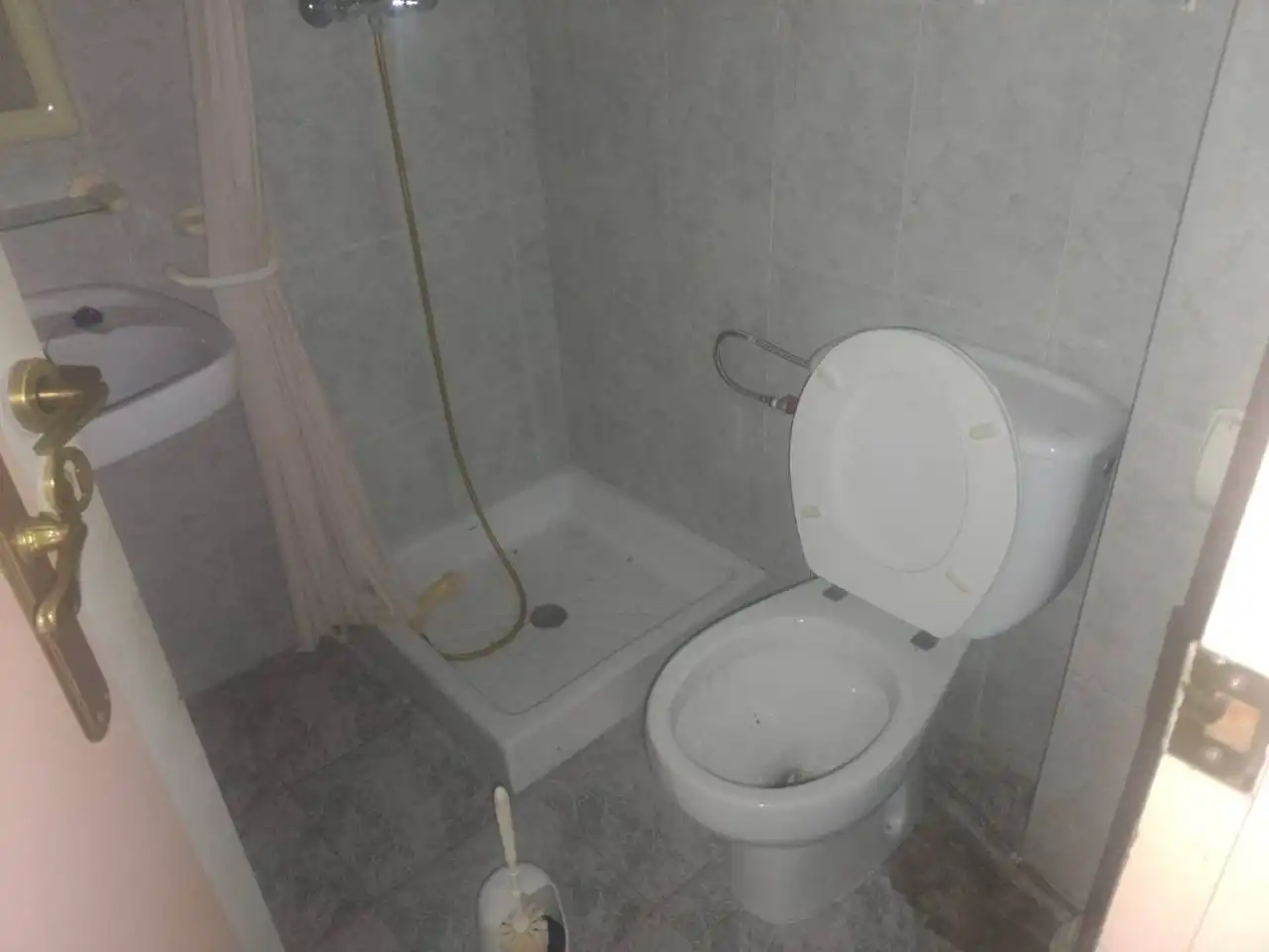 Badezimmer von Geschaftsraum zur Miete in Oliva mit Klimaanlage
