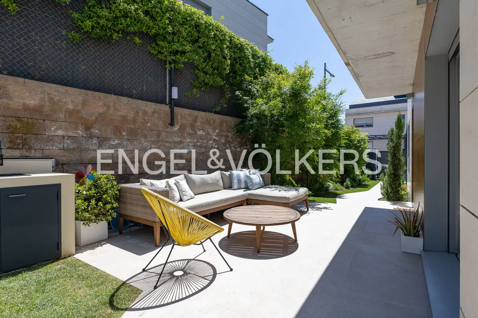 Terrace of Detached homes for rent in Boadilla del Monte  with Air Conditioner, Heating and Private garden