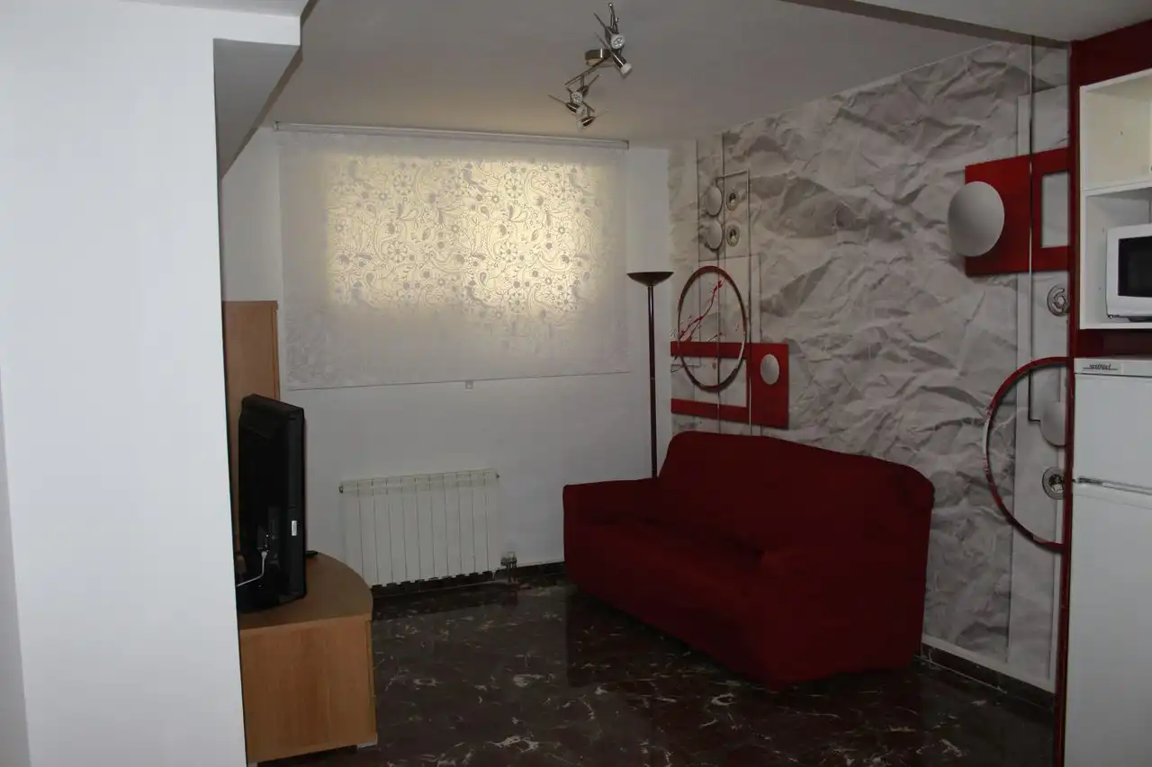 Living room of Apartments for rent in Zaragoza  with Heating, Terrace and Furnished