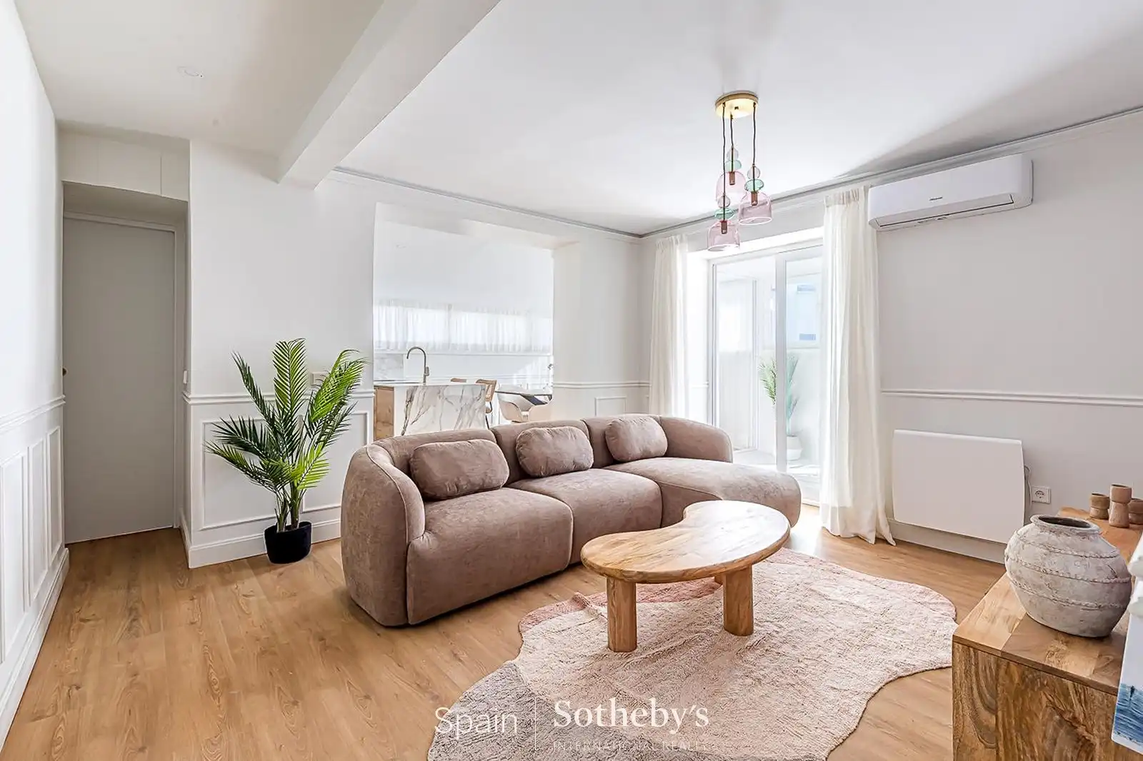Sala d'estar de Àtic en venda en Madrid amb Aire condicionat, Calefacció i Terrassa