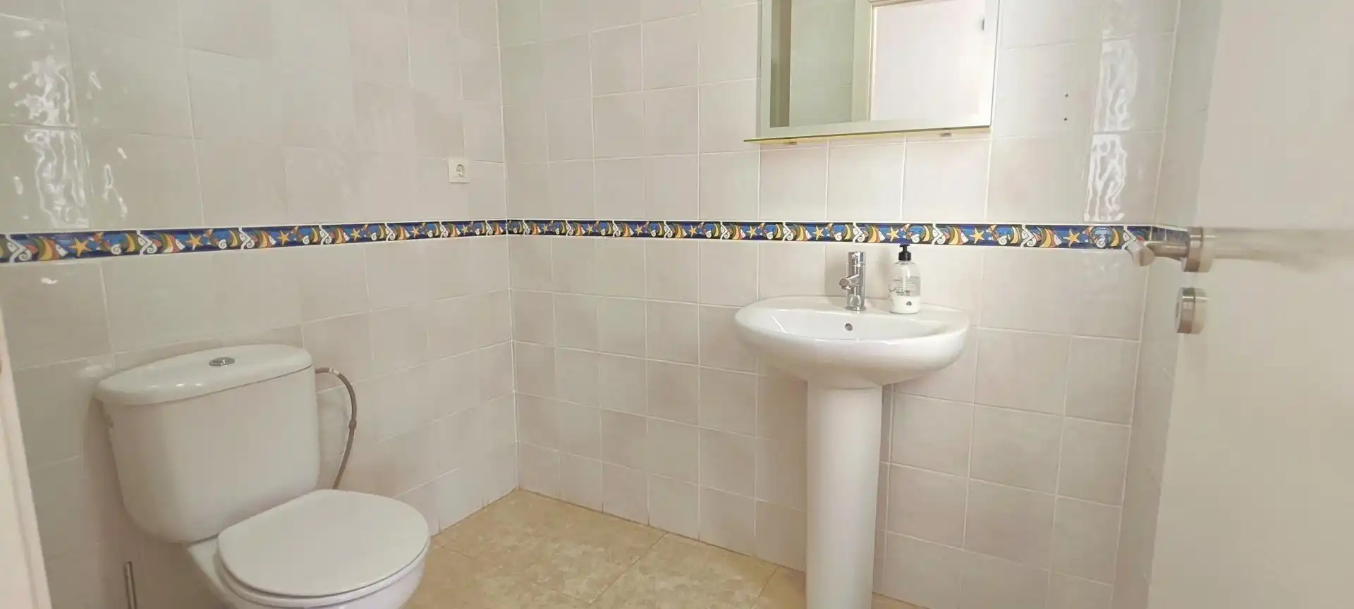 Badezimmer von Haus oder Chalet zum Verkauf in Santa Pola mit Klimaanlage, Heizung und Terrasse
