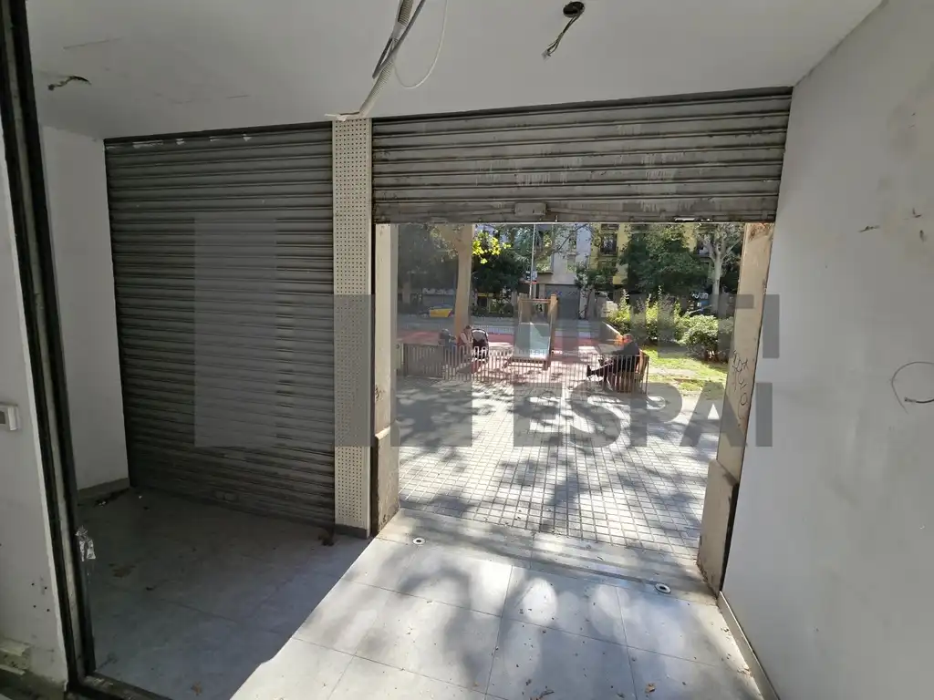 Business premises to rent in Passeig de Sant Joan, imagen 2
