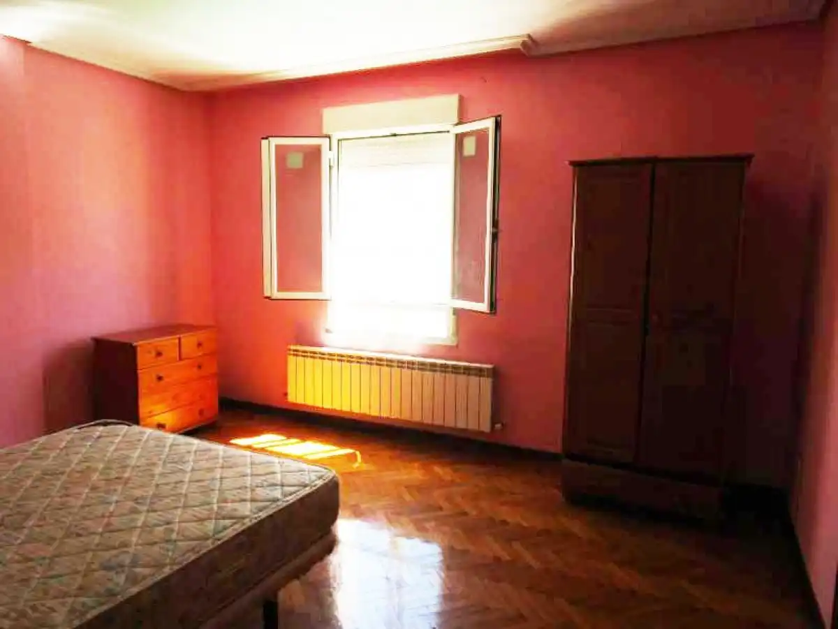 Habitación de Casa adosada en venta en Pelabravo con Calefacción, Terraza y Piscina comunitaria