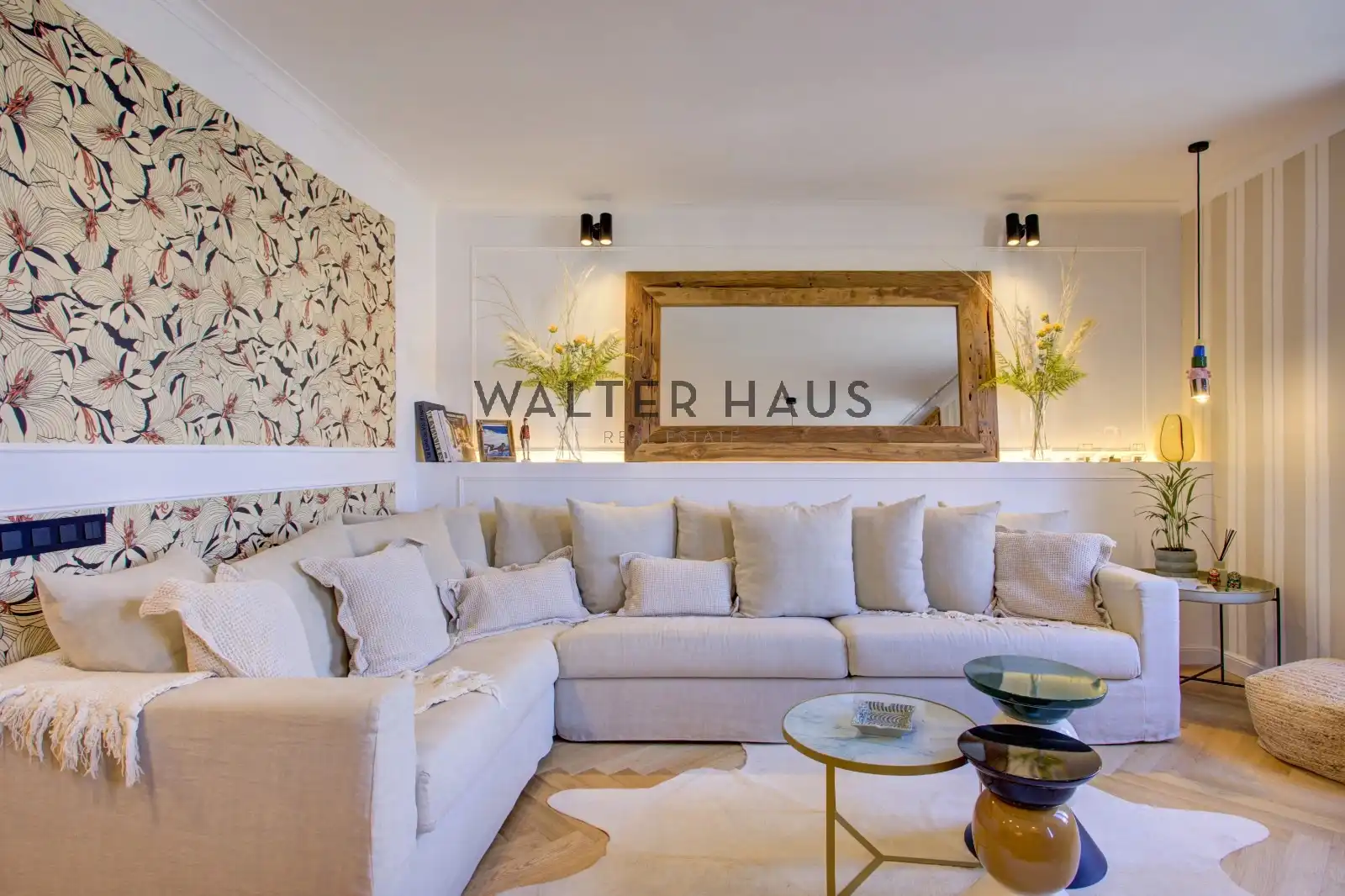 Sala de estar de Piso en venta en Barcelona con Aire acondicionado, Calefacción y Terraza