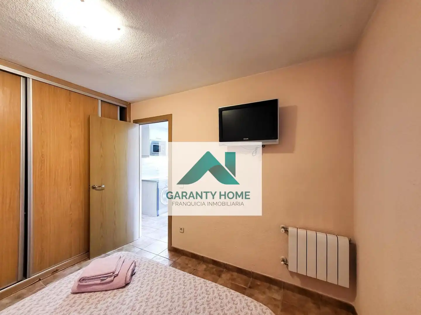 Habitación de Apartamento de alquiler en Boadilla del Monte con Aire acondicionado, Calefacción y Jardín privado