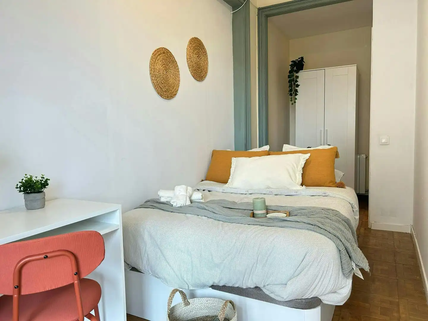 Bedroom of Flat for share in Barcelona  with Heating, Furnished and Washing machine