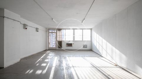 Foto 2 de Oficina de lloguer a C/ Dels Almogàvers, El Parc i la Llacuna del Poblenou, Barcelona