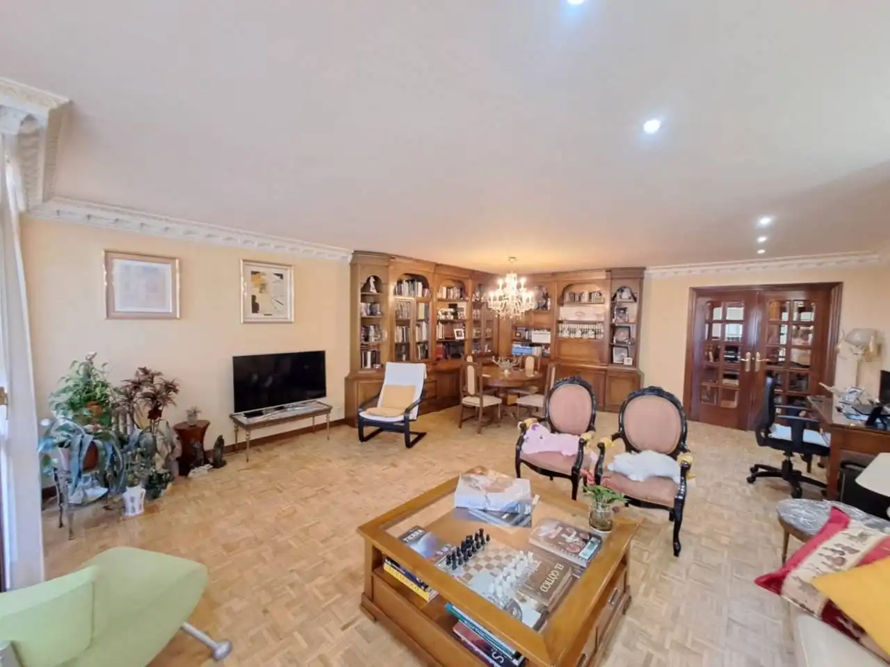 Living room of Flat for sale in Burgos  with Heating, Terrace and Alarm