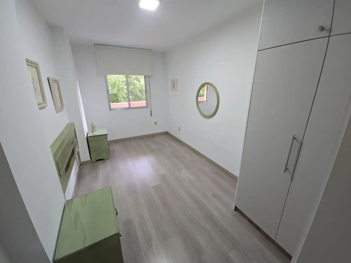 Dormitori de Apartament de lloguer en Cáceres amb Aire condicionat, Terrassa i Moblat