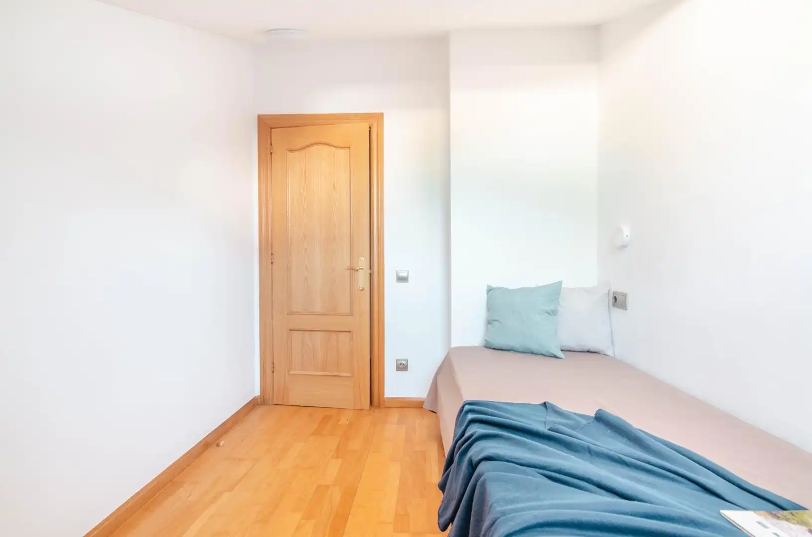 Habitación de Ático en venta en Teverga con Calefacción, Trastero y Amueblado