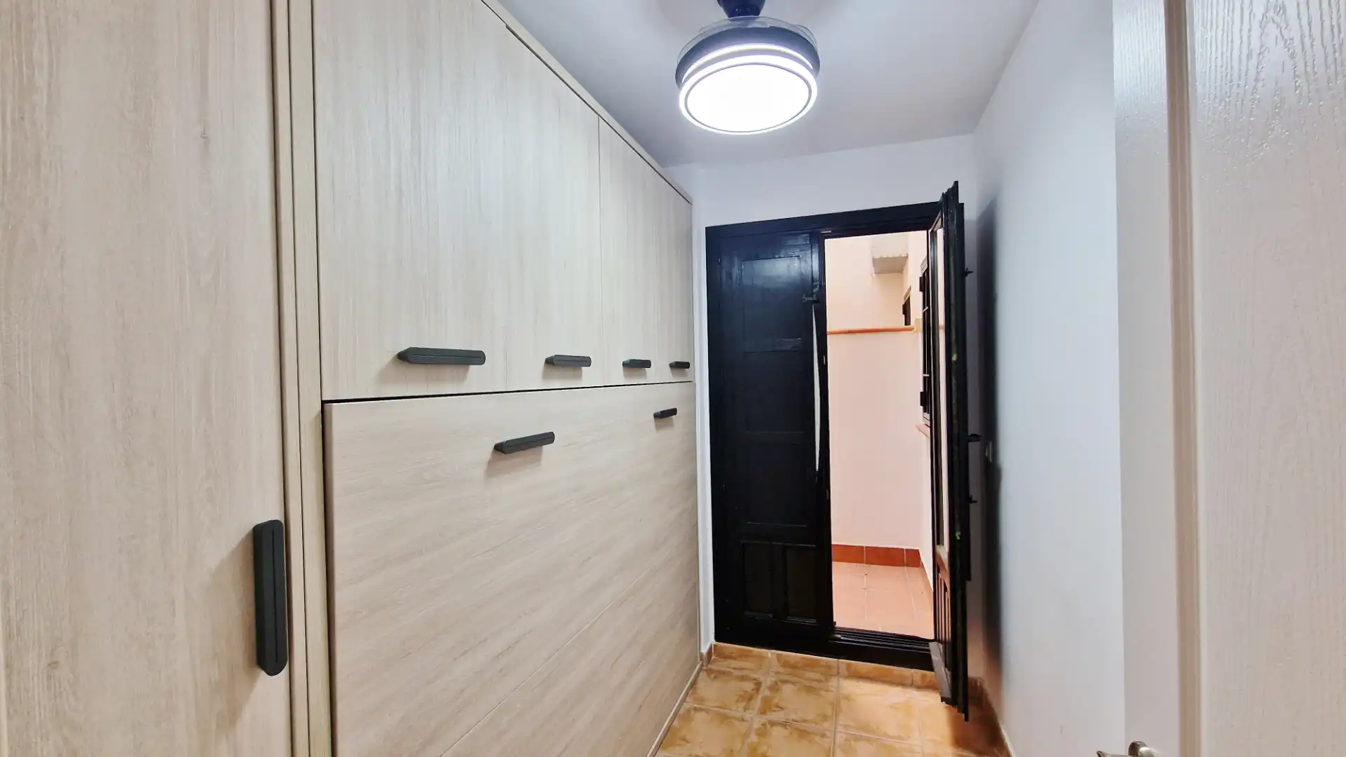 Cuina de Apartament en venda en Vélez de Benaudalla amb Moblat, Forn i Rentadora