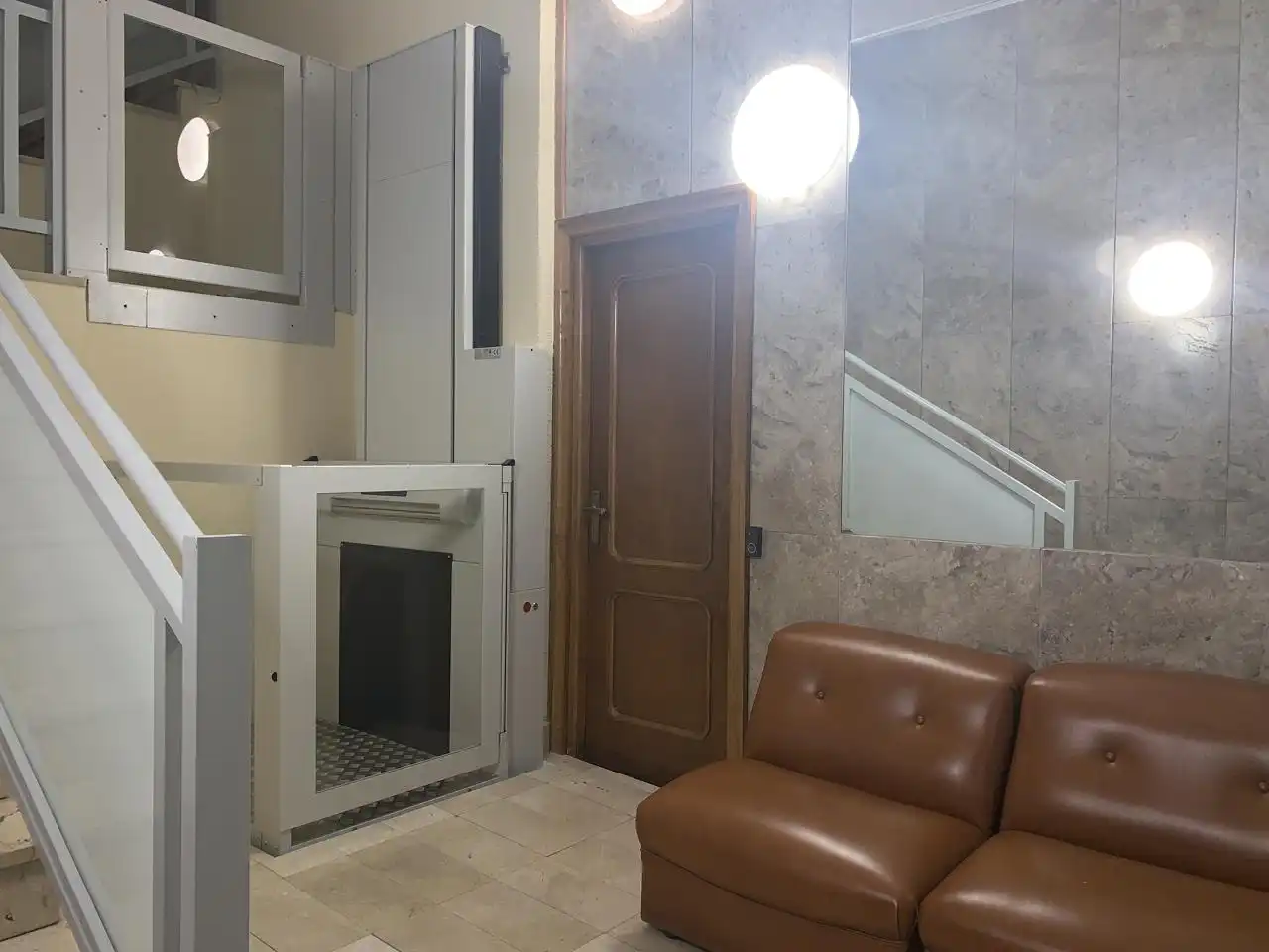 Study for rent in Madrid  with Air Conditioner, Terrace and Furnished