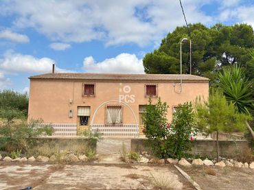 Villa avec piscine à vendre à Calle Zona Raiguero S/N