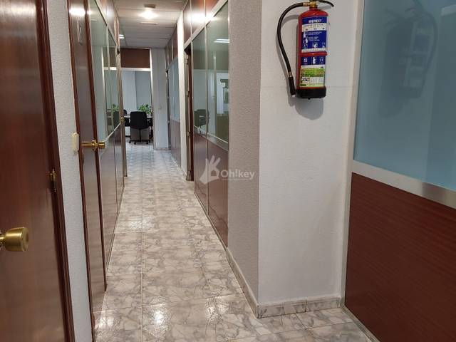 Local comercial en Venta en Parque Oeste - Fuente Cisneros