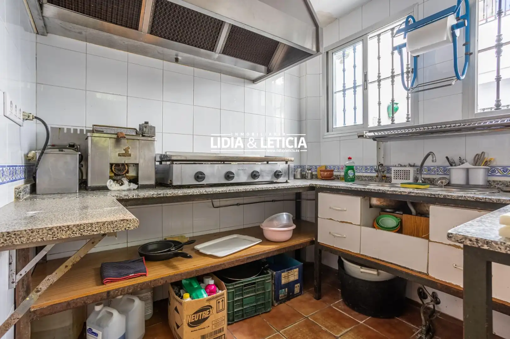 Cuina de Casa o xalet en venda en Alcalá de Guadaira amb Aire condicionat, Calefacció i Terrassa