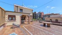 Exterior view of Single-family semi-detached for sale in Basauri   with Air Conditioner, Heating and Private garden