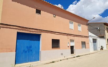 Exterior view of Single-family semi-detached for sale in Requena  with Terrace