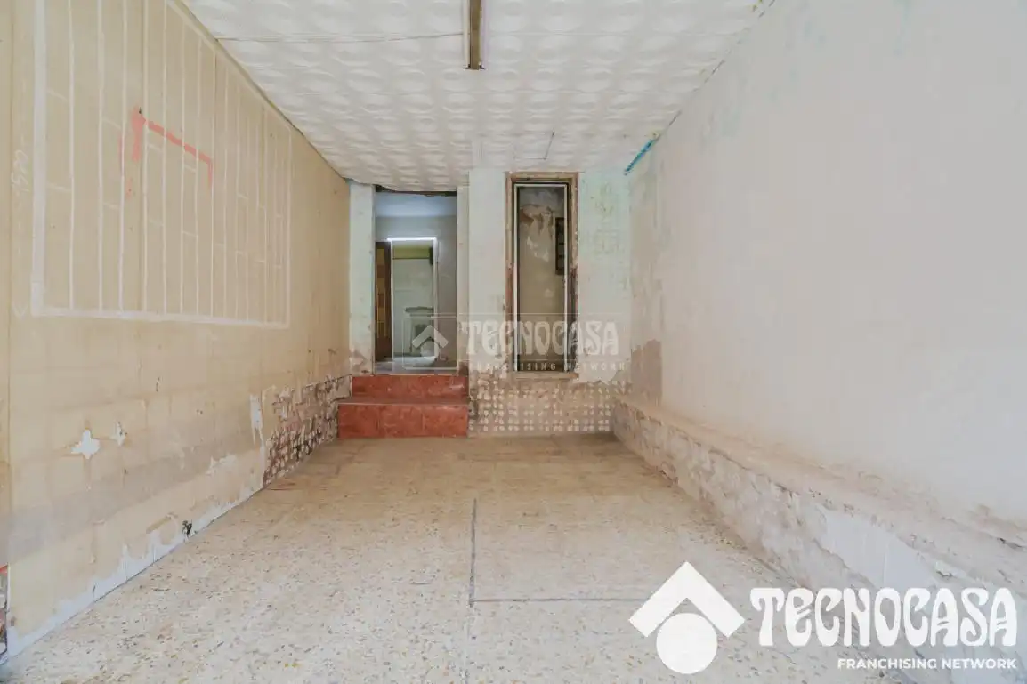 Local en venta en Badalona