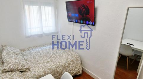 Foto 3 de Pis per a compartir a Calle Cuevas, Valdeacederas,  Madrid Capital