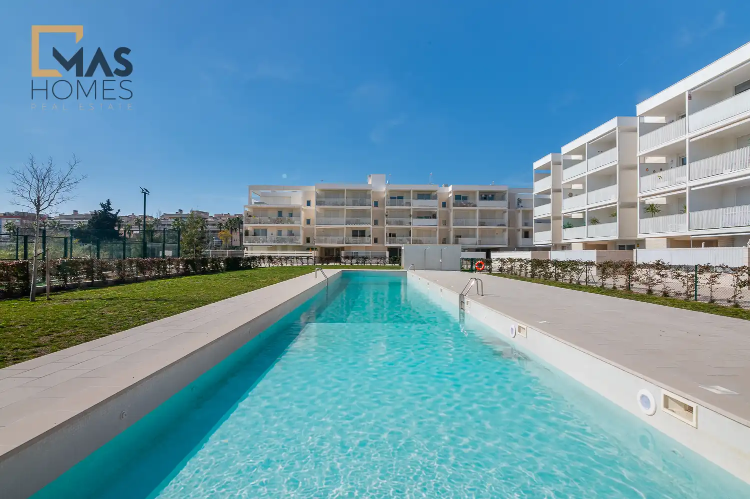 Piscina de Ático en venta en Salou con Aire acondicionado, Calefacción y Jardín privado