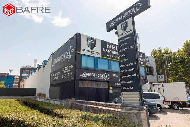 Local comercial en Alquiler en Av. Leopoldo Calvo-Sotelo Bustelo en Estación