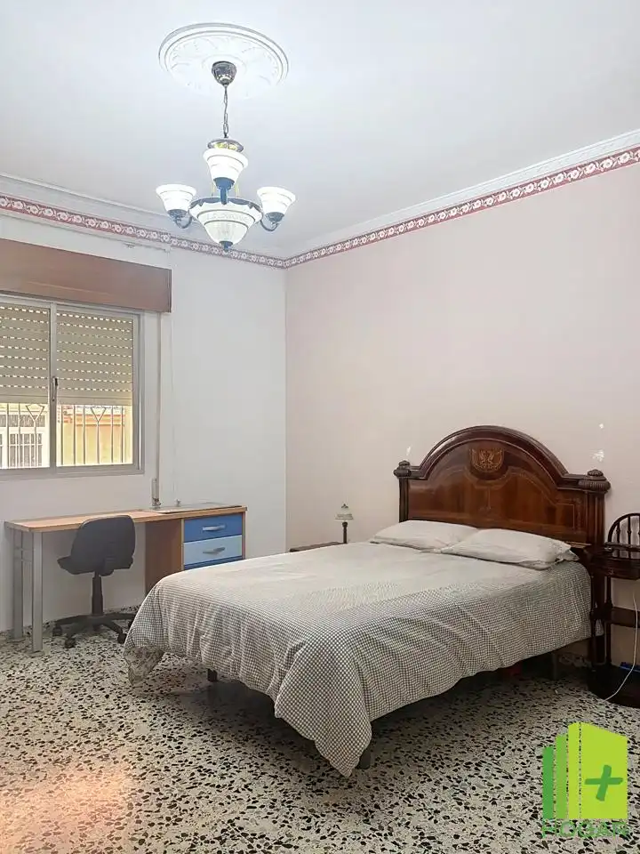Habitación de Planta baja en venta en Motril con Trastero