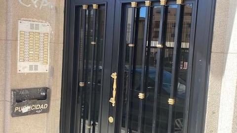 Foto 2 de Pis en venda a Calle Vinaroz, Ciudad Jardín, Madrid