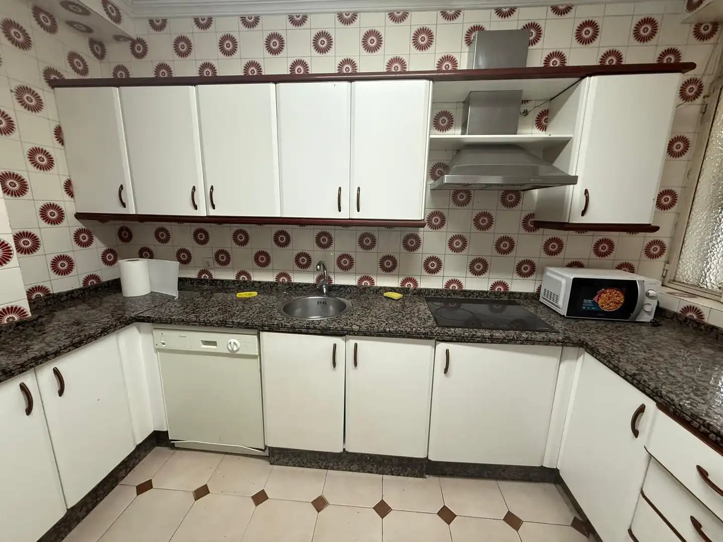 Cocina de Piso de alquiler en Huelva con Aire acondicionado, Amueblado y Lavadora
