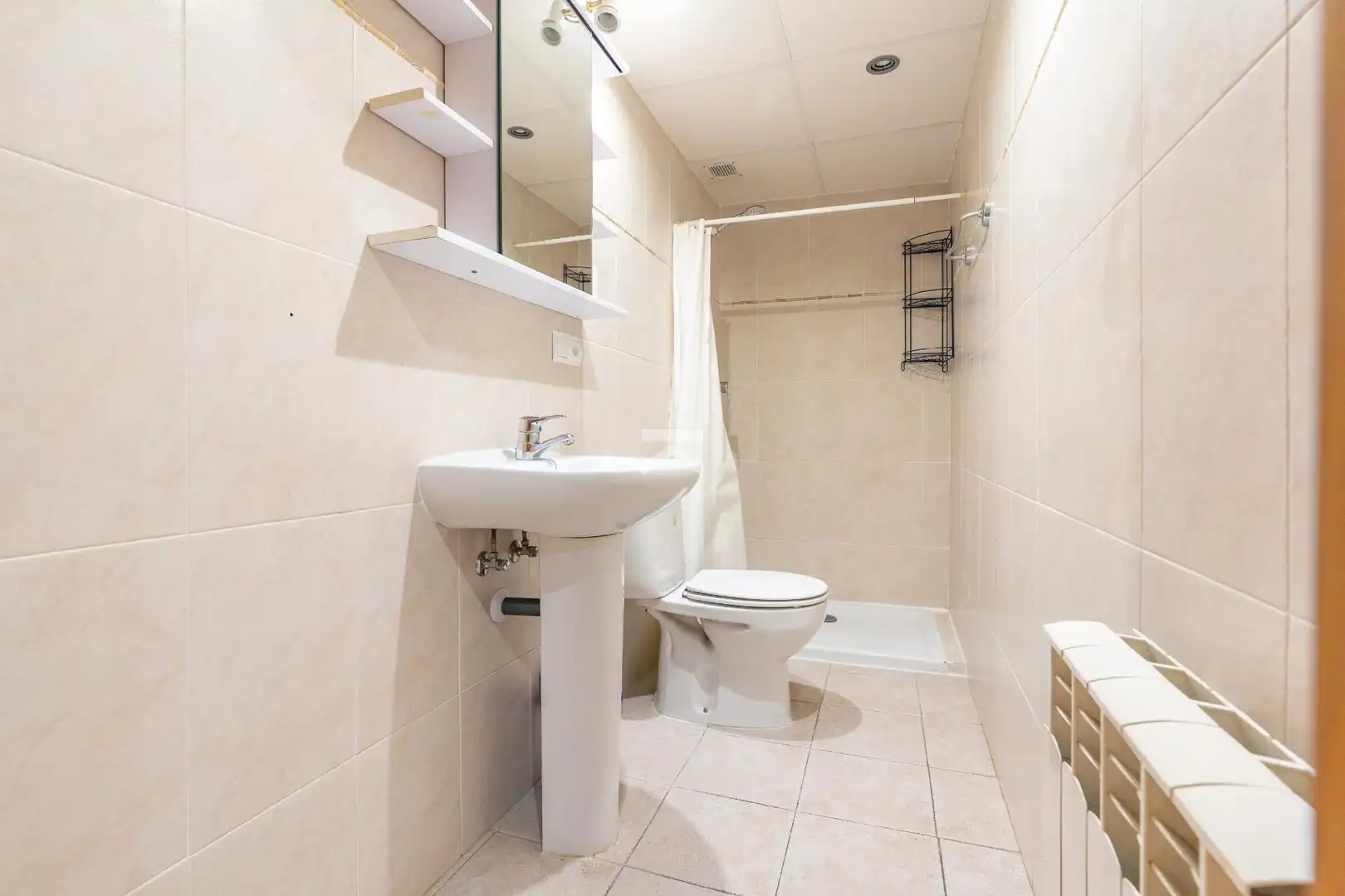 Bathroom of Houses for sale in Torroja del Priorat  with Heating, Terrace and Furnished