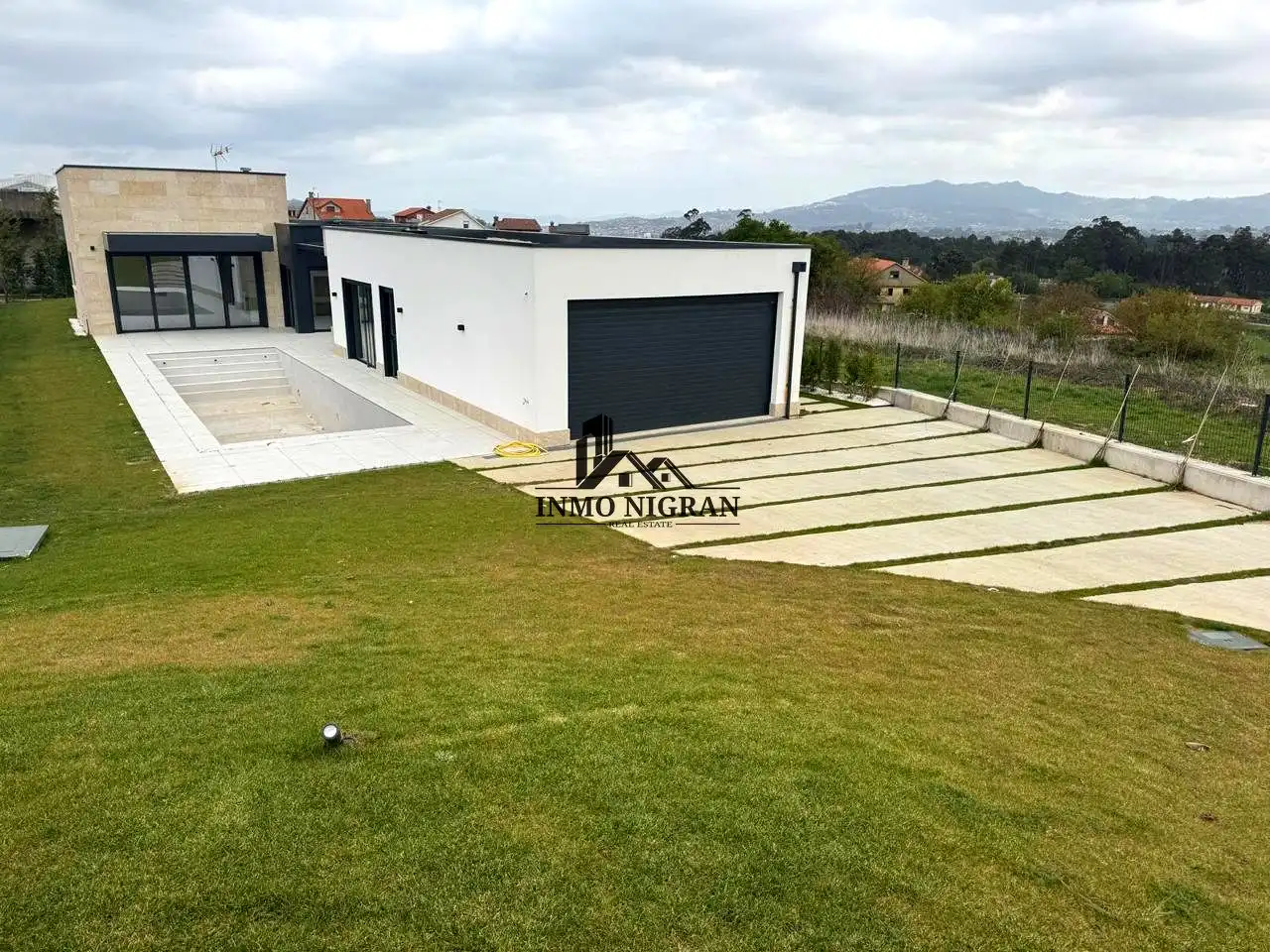 Casa con piscina en venta en Camiño das Sapeiras