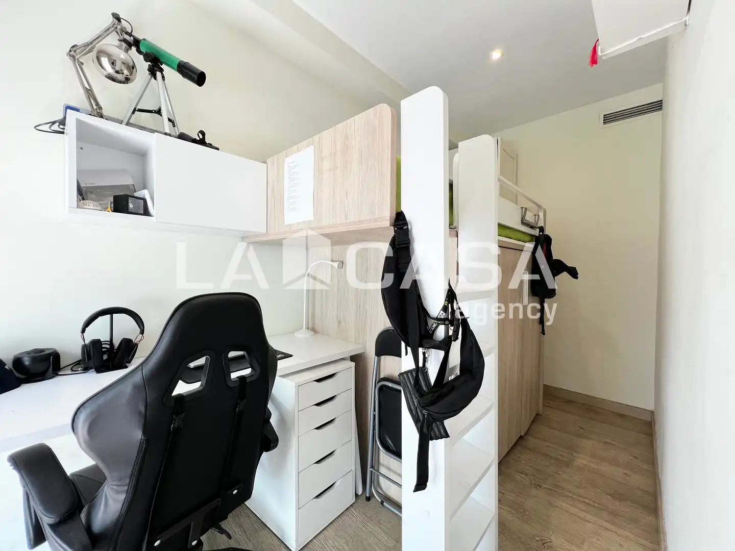 Piso con terraza en venta en Avinguda d'Alfons XIII, imagen 18