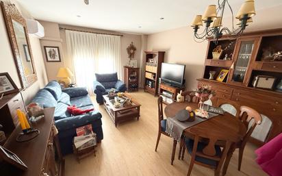 Living room of Flat for sale in Casarrubios del Monte  with Air Conditioner and Balcony