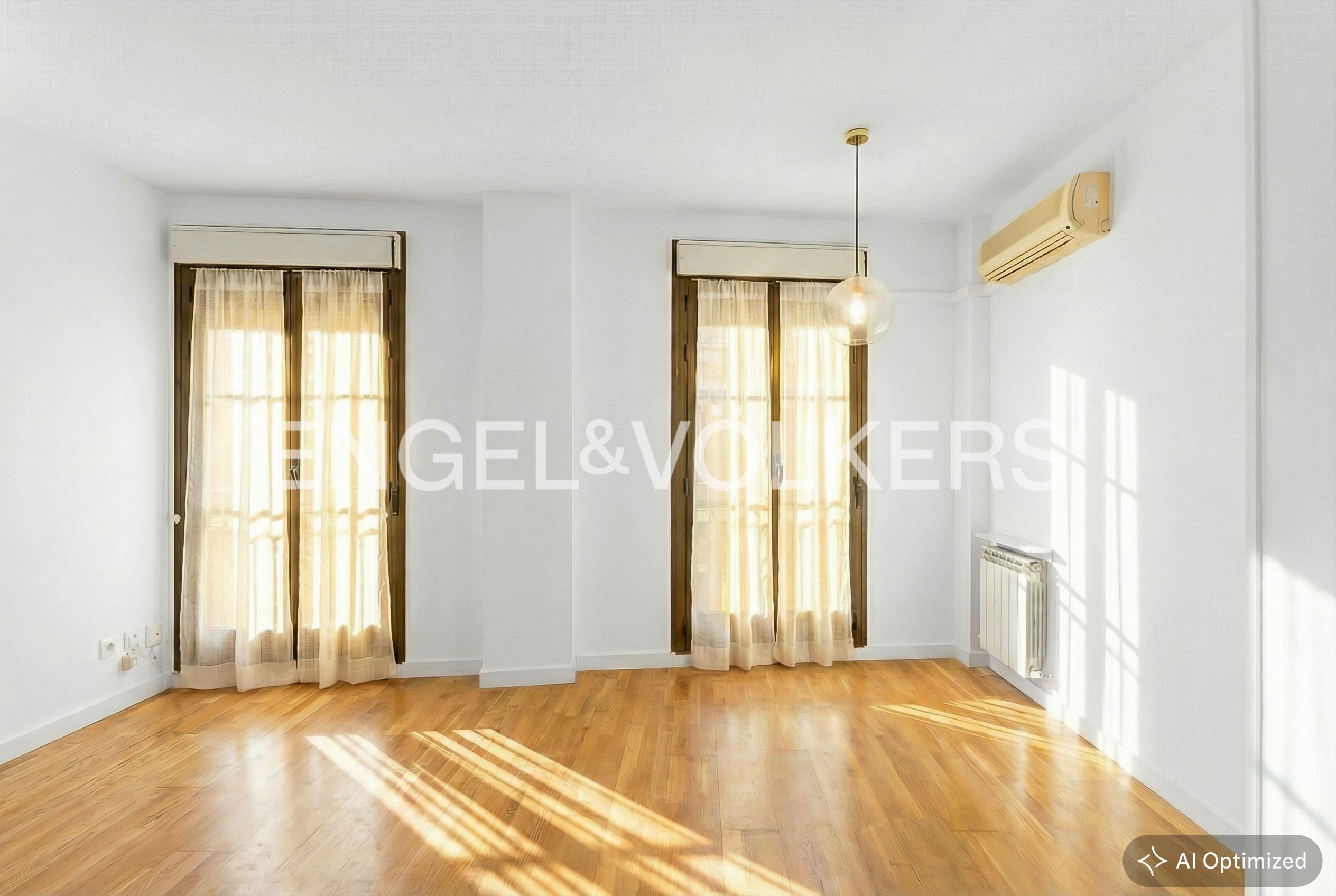 Vista exterior de Apartament de lloguer en  Madrid Capital amb Aire condicionat, Calefacció i Parquet