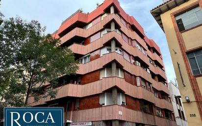 Vista exterior de Pis en venda en  Barcelona Capital amb Aire condicionat i Balcó