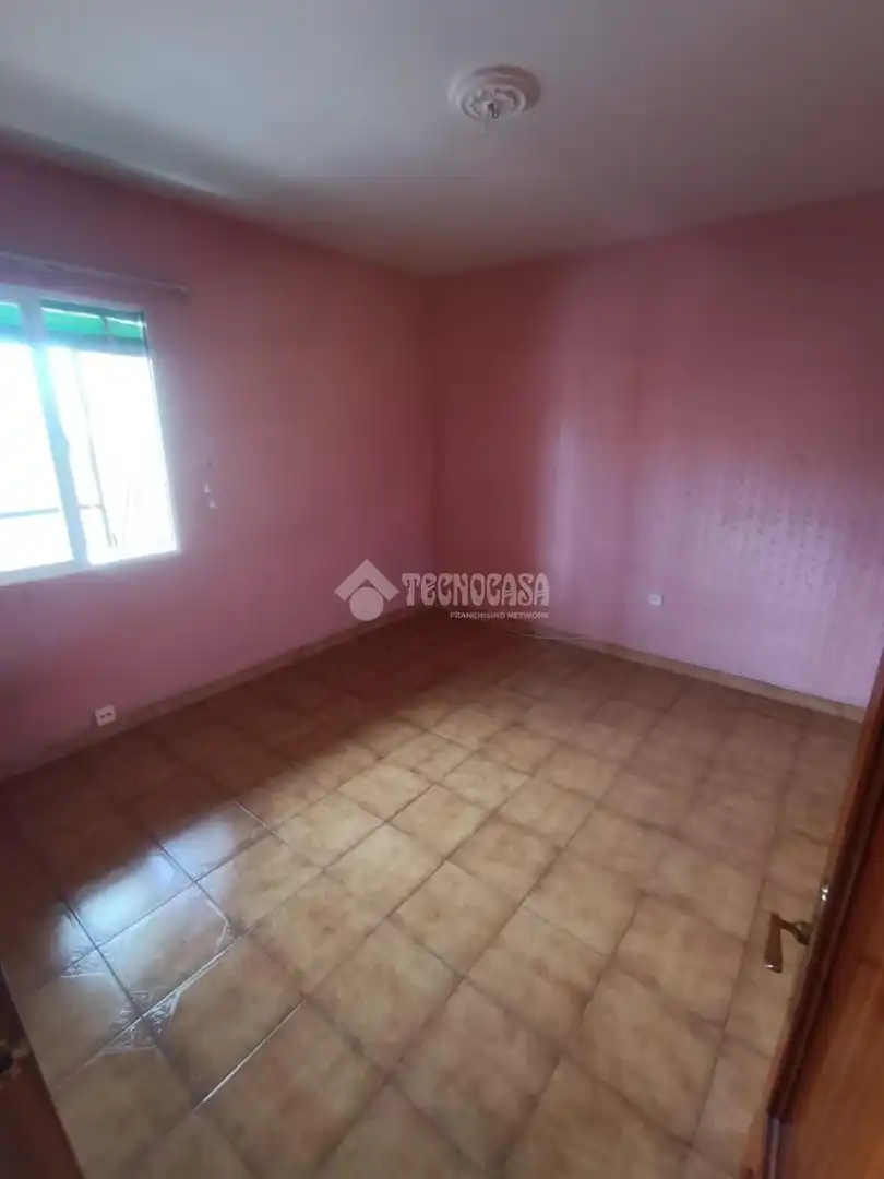 Habitación de Piso en venta en Madrid con Terraza