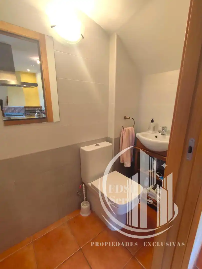 Bathroom of Detached homes for sale in Elciego  with Heating, Private garden and Parquet flooring