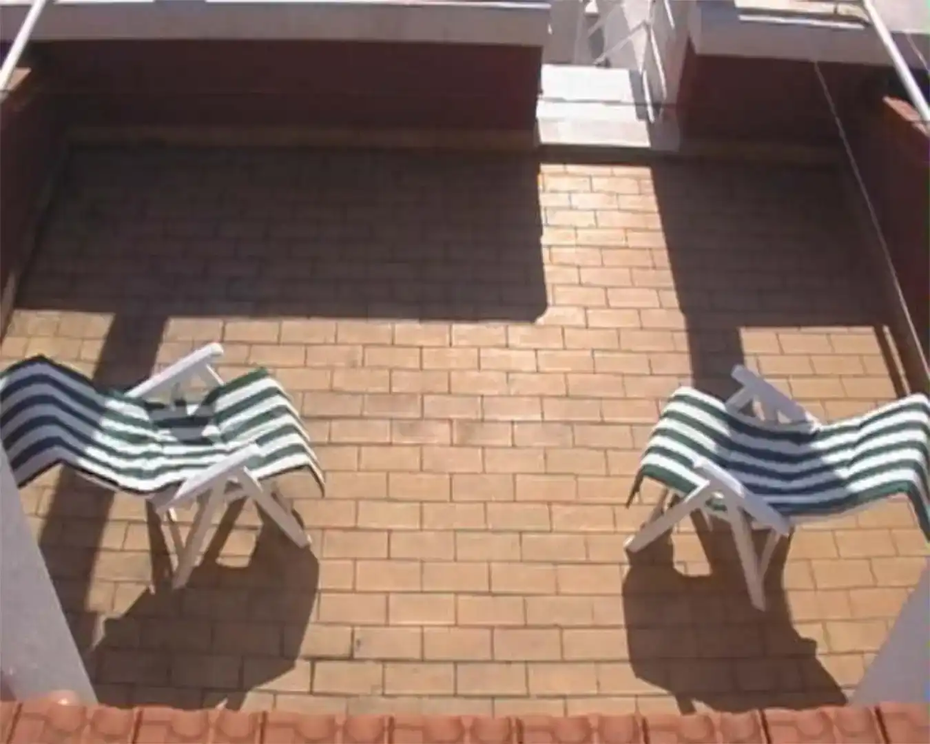 Terrasse von Maisonette zur Miete in Islantilla mit Schwimmbad und Balkon