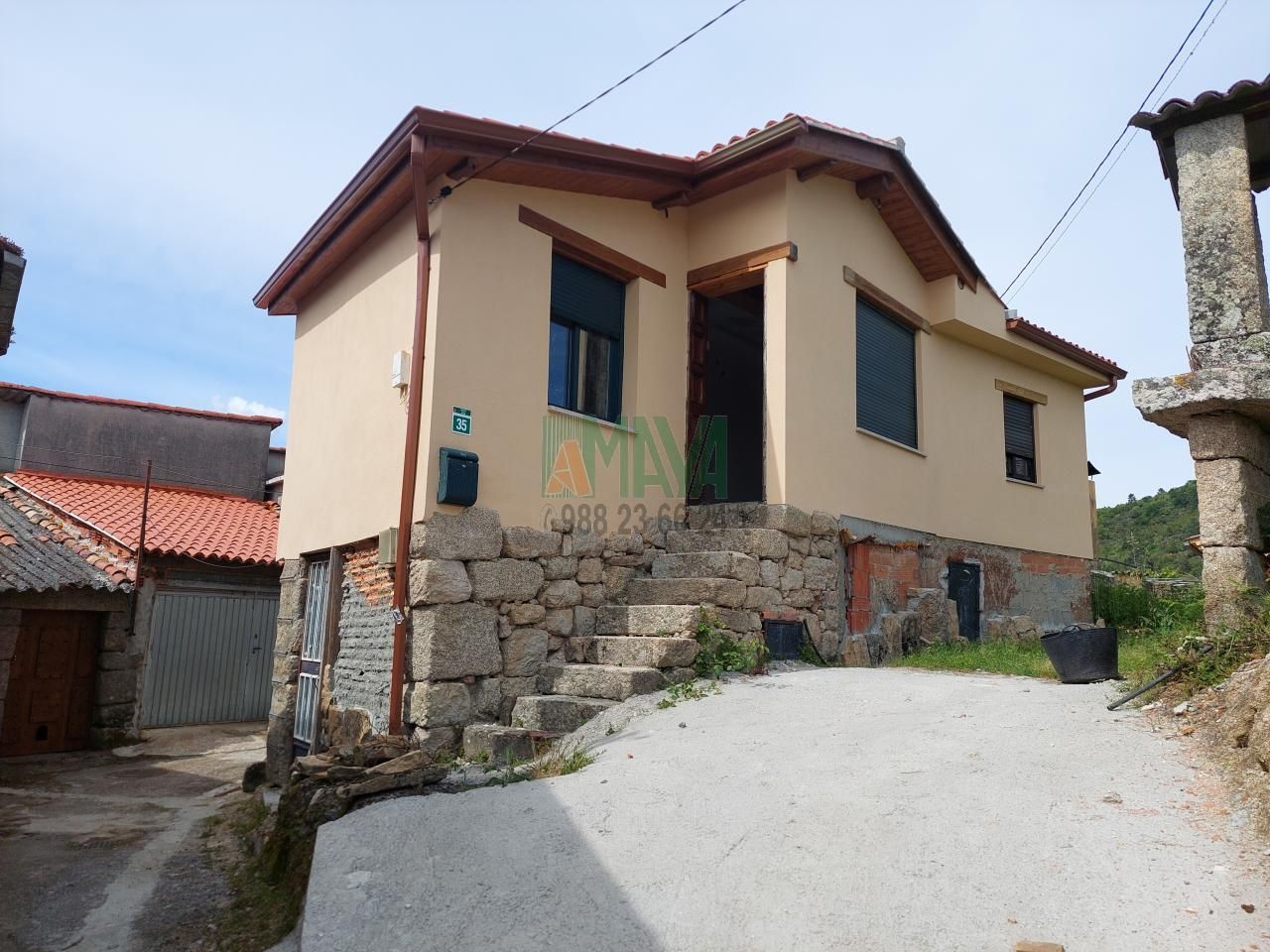 Exterior view of House or chalet for sale in O Pereiro de Aguiar   with Private garden