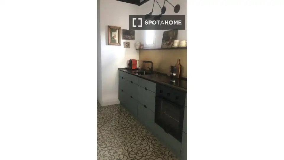 Cuina de Apartament per a compartir en Barcelona amb Aire condicionat, Calefacció i Terrassa