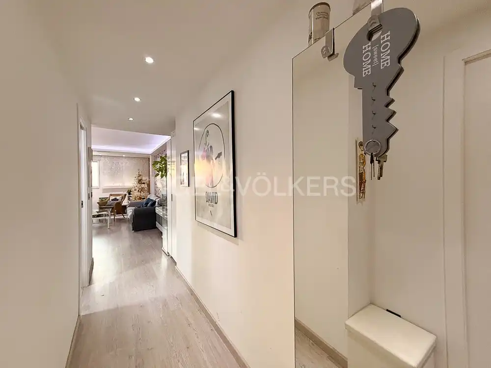 Flat for rent in Valencia  with Air Conditioner, Heating and Furnished
