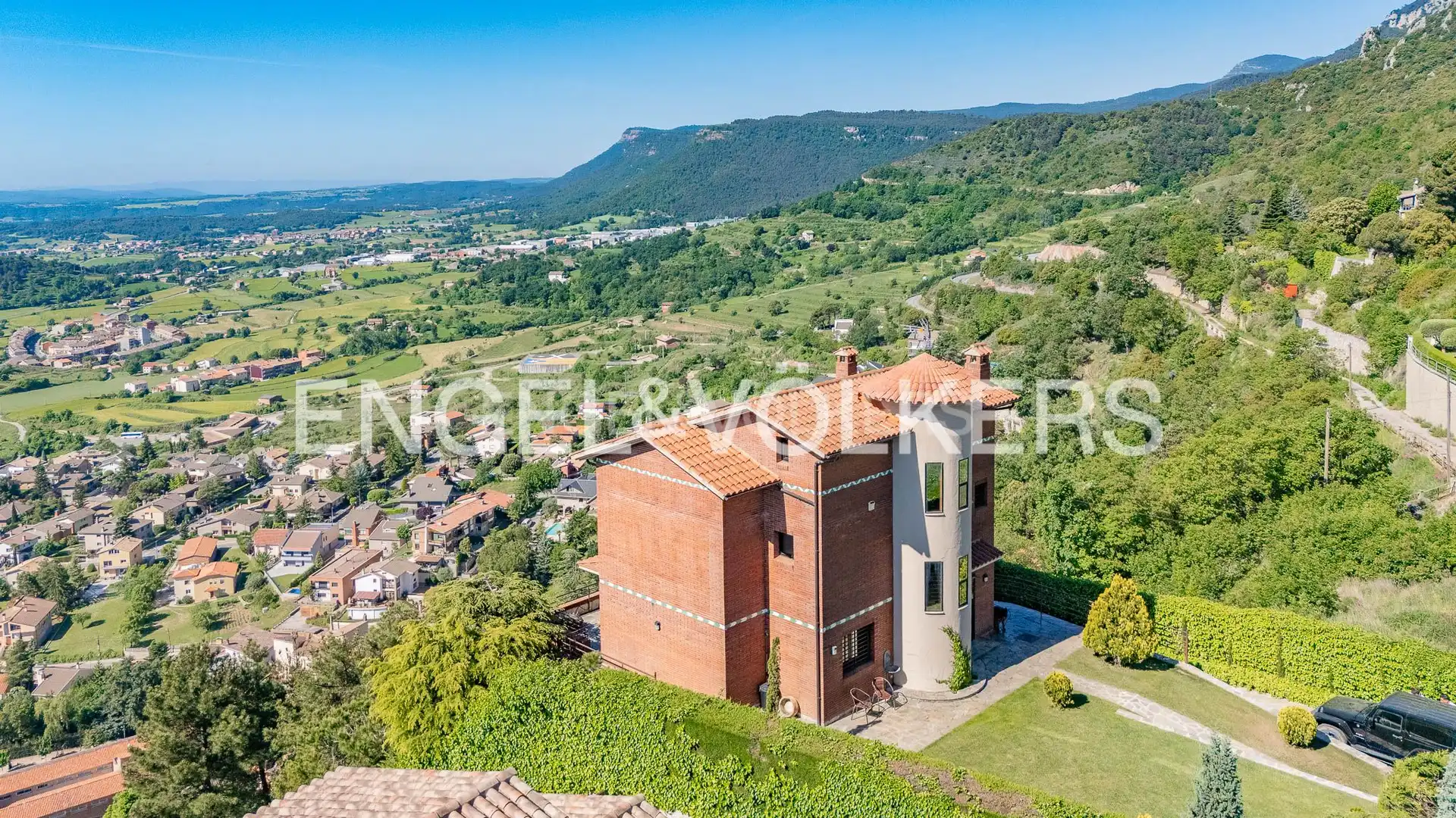Vista exterior de Casa o chalet en venta en Berga con Calefacción, Jardín privado y Terraza