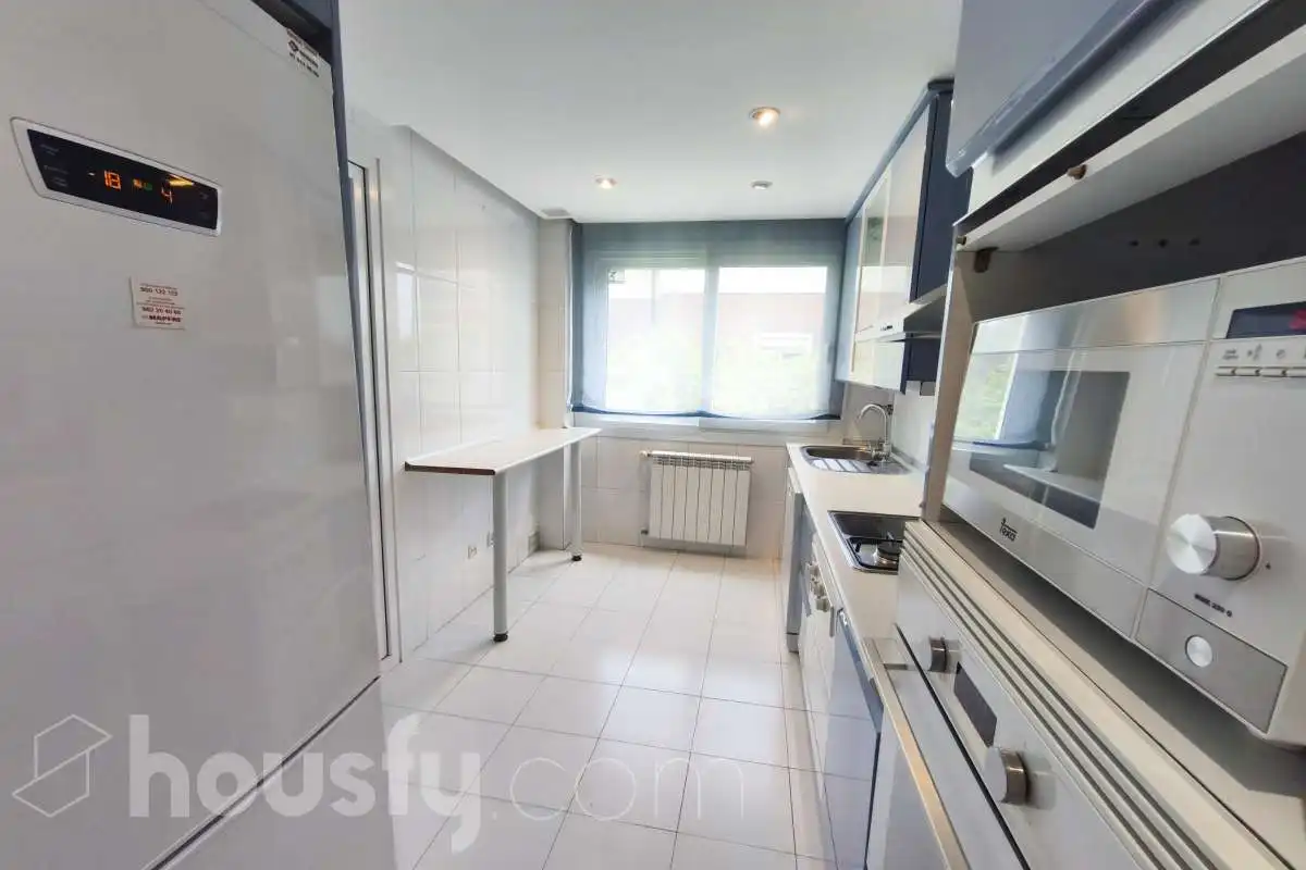 Cocina de Piso de alquiler en Madrid con Aire acondicionado, Calefacción y Terraza