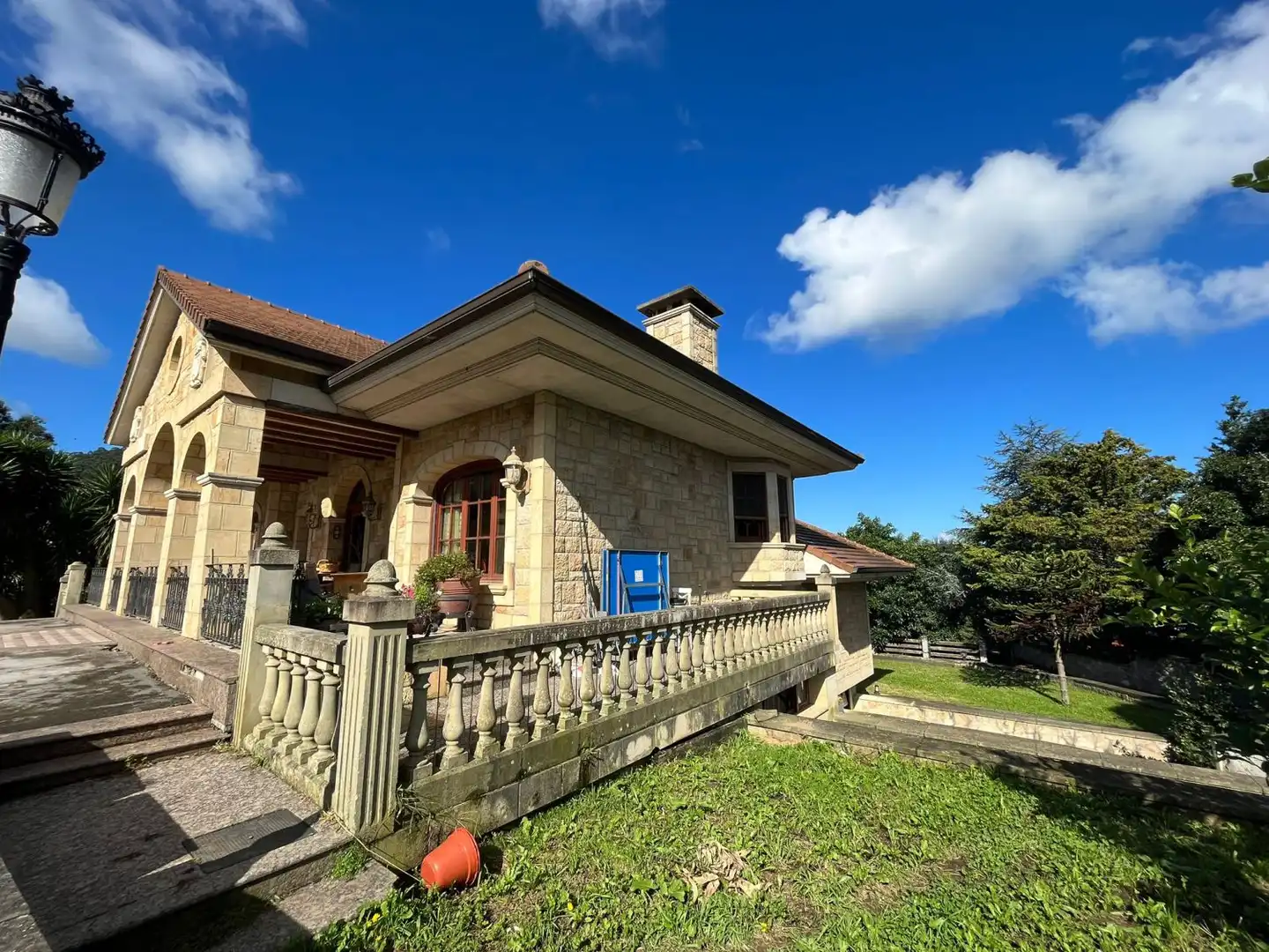 Vista exterior de Casa o chalet en venta en Noja con Calefacción, Trastero y Jacuzzi