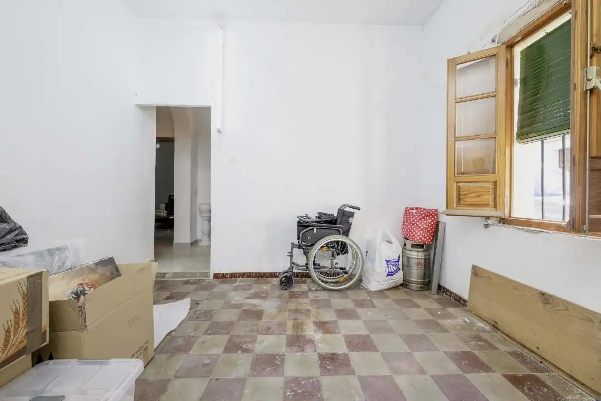 Casa adosada en venta en Camas con Calefacción, Terraza y Balcón