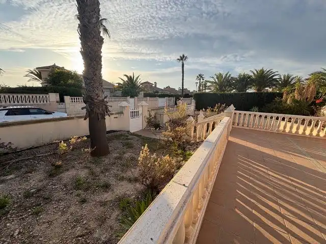 Detached house with pool for sale in Urbanización Pisnella 9, imagen 7