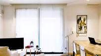 Sala d'estar de Pis en venda en Terrassa amb Aire condicionat, Terrassa i Moblat