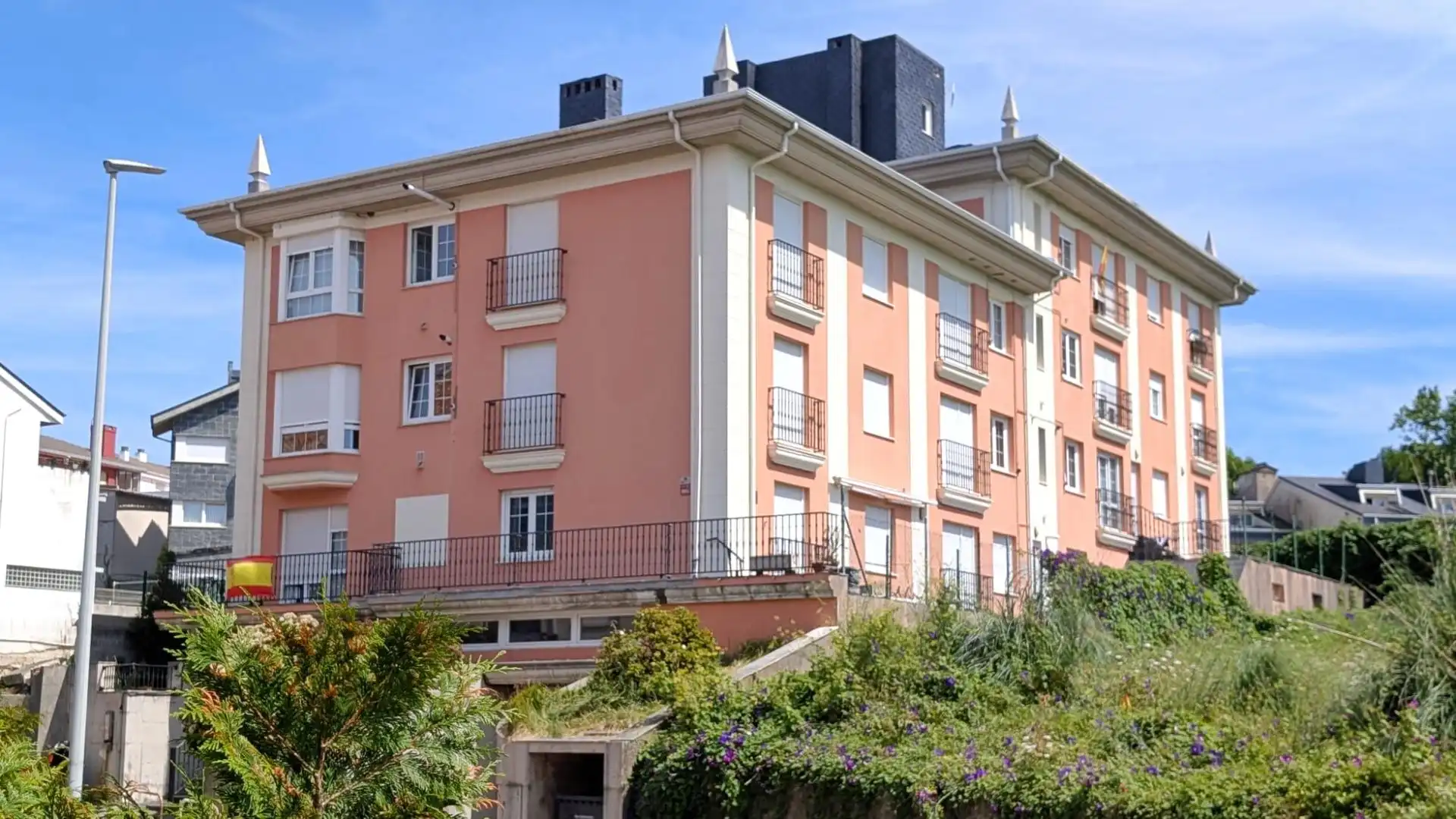 Vista exterior de Dúplex en venda en Piélagos amb Calefacció i Traster